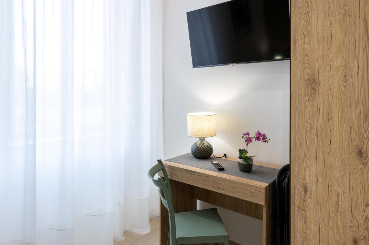 The Heart Guest House Napoli Ngoại thất bức ảnh